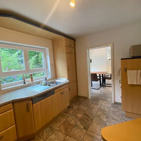 Apartman Idyllisches Haus Im Gruenen *